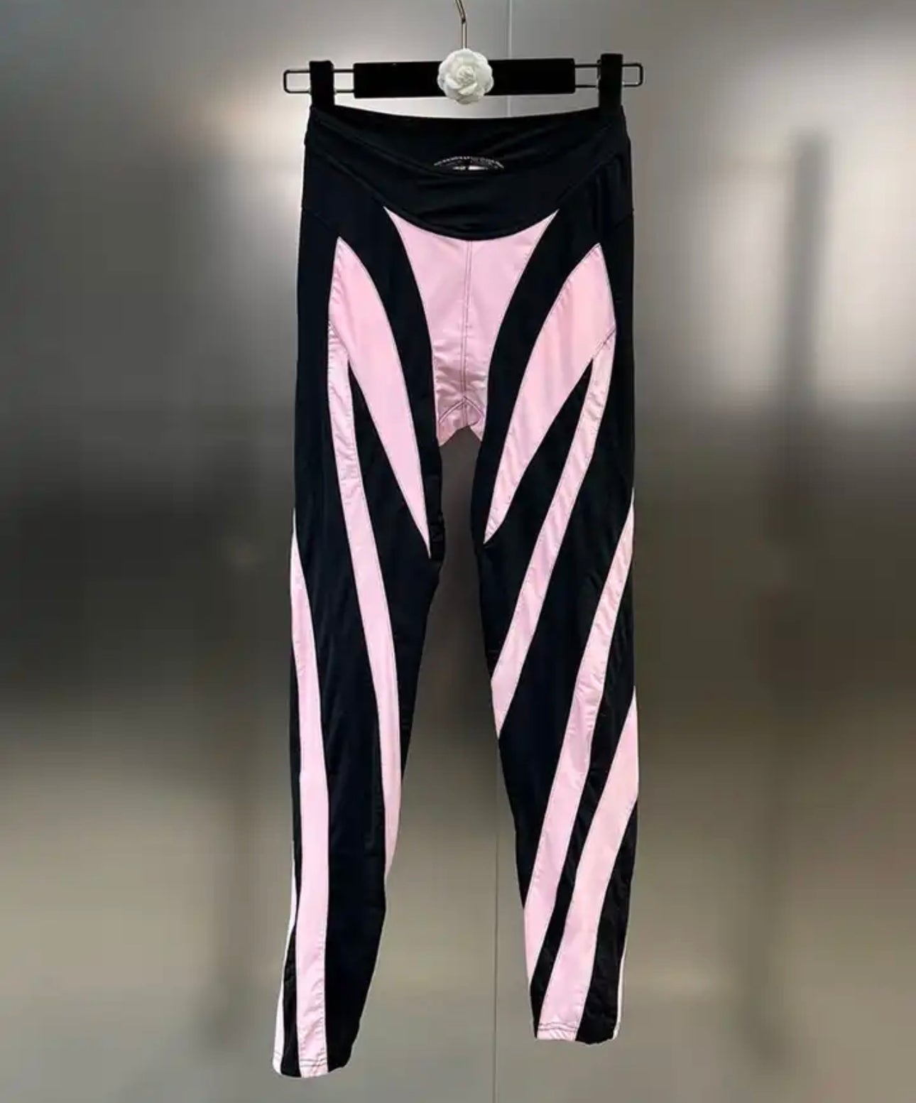 In a Daze Leggings (Ships 12/31